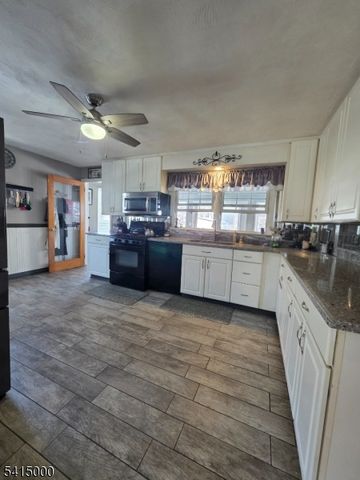 248 Main St, Middletown Twp., NJ 07758