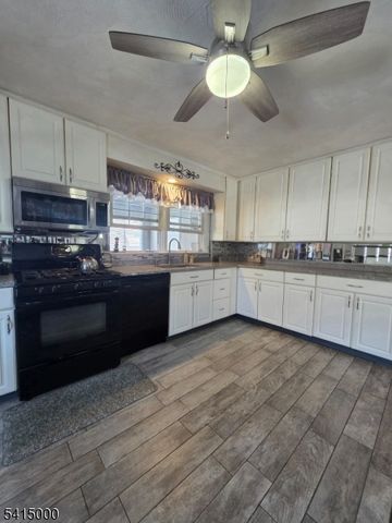 248 Main St, Middletown Twp., NJ 07758