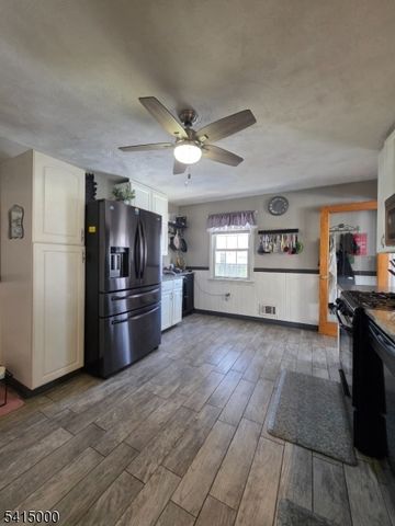 248 Main St, Middletown Twp., NJ 07758