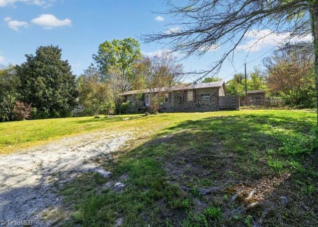 5262 Rosedale Street, Trinity, NC 27370