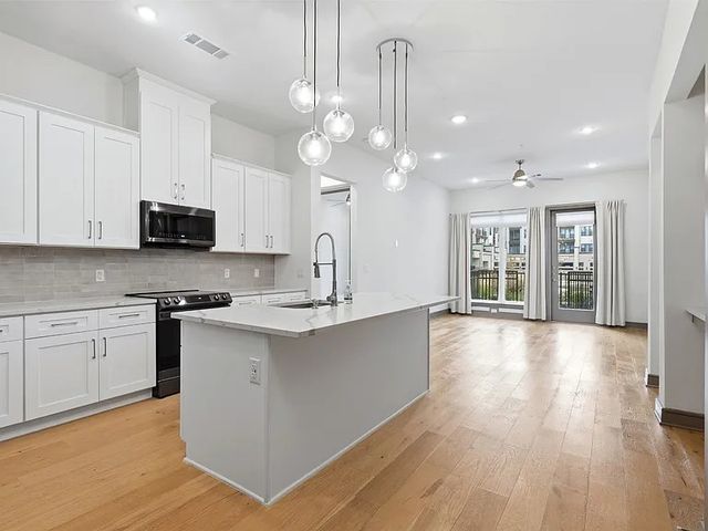 2700 Old Denton Road 4445, Carrollton, TX 75007
