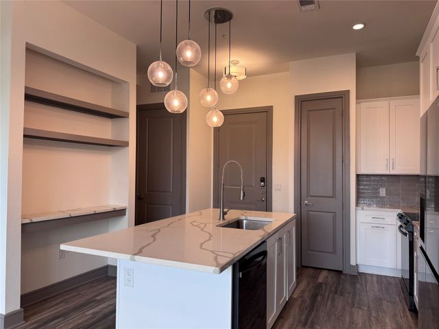 2700 Old Denton Road 4445, Carrollton, TX 75007