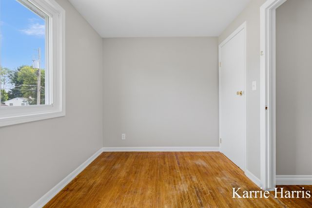 917 E Evergreen Street, Greenville, MI 48838