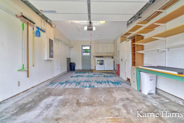 917 E Evergreen Street, Greenville, MI 48838