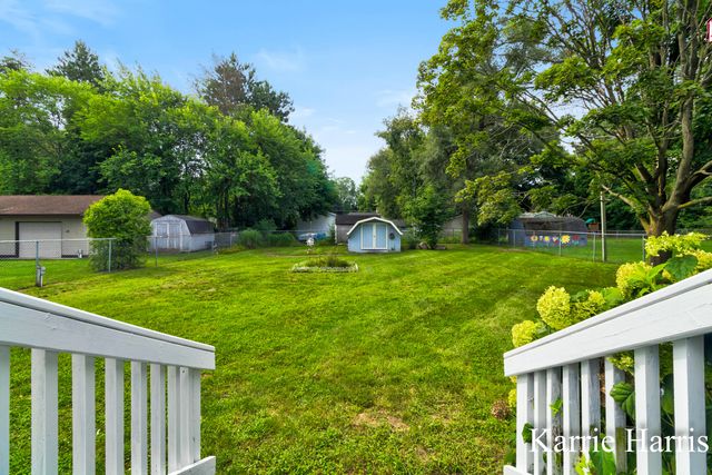 917 E Evergreen Street, Greenville, MI 48838