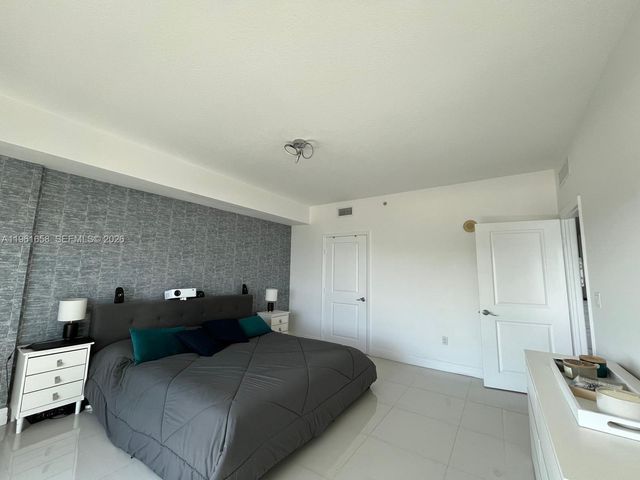 7910 Harbor Island Dr 608, North Bay Village, FL 33141