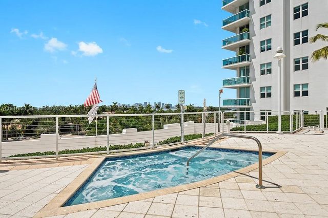 7910 Harbor Island Dr 608, North Bay Village, FL 33141