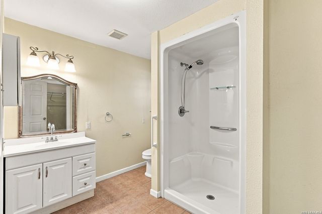 160 Creekwood Ct, Spring Branch, TX 78070
