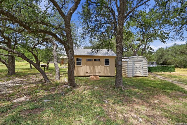 160 Creekwood Ct, Spring Branch, TX 78070