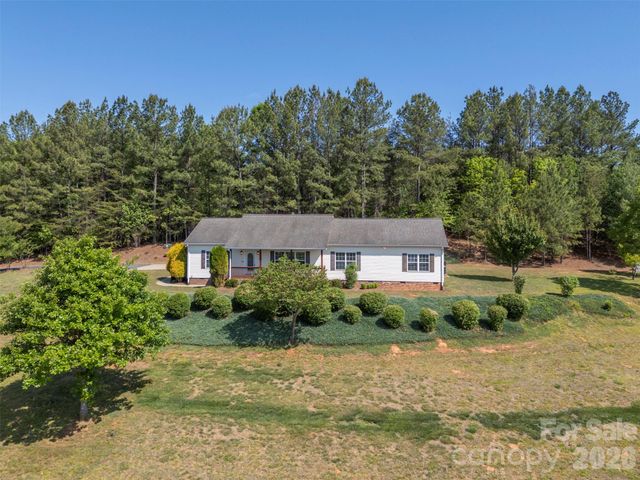 456 River Road, Rutherfordton, NC 28139