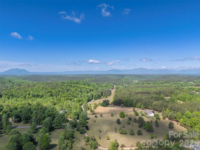 456 River Road, Rutherfordton, NC 28139