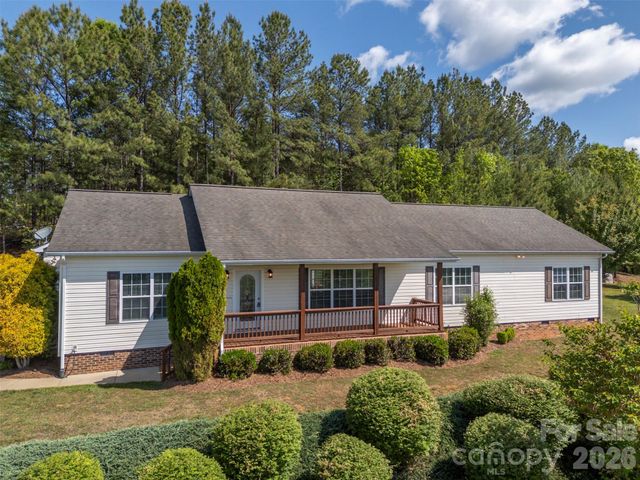 456 River Road, Rutherfordton, NC 28139