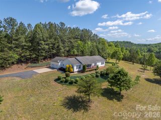 456 River Road, Rutherfordton, NC 28139