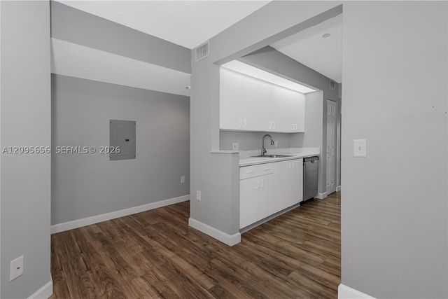 550 SW 138th Ave 404K, Pembroke Pines, FL 33027