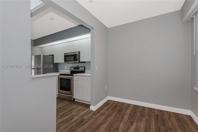 550 SW 138th Ave 404K, Pembroke Pines, FL 33027