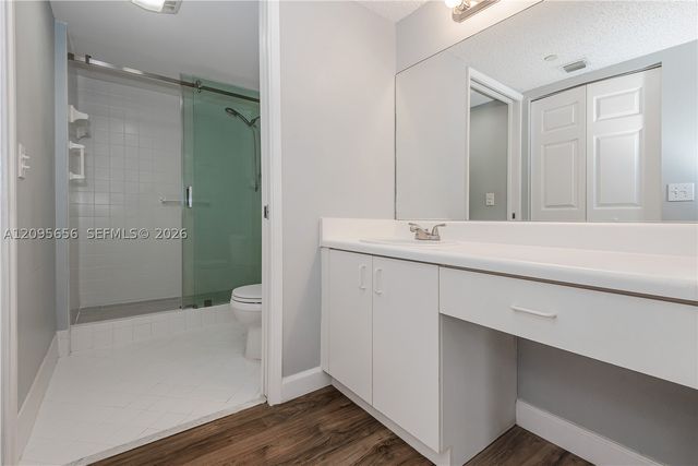 550 SW 138th Ave 404K, Pembroke Pines, FL 33027