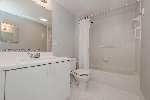 550 SW 138th Ave 404K, Pembroke Pines, FL 33027