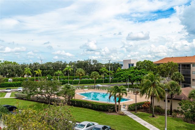 550 SW 138th Ave 404K, Pembroke Pines, FL 33027