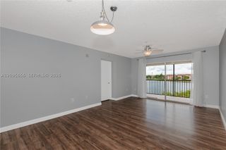 550 SW 138th Ave 404K, Pembroke Pines, FL 33027