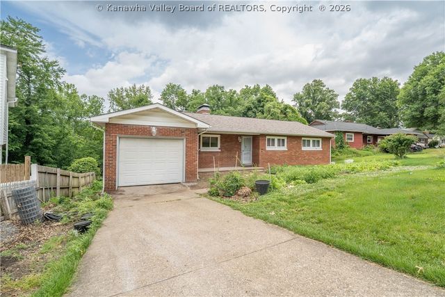 1129 Emerald Road, Charleston, WV 25314