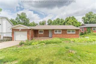 1129 Emerald Road, Charleston, WV 25314