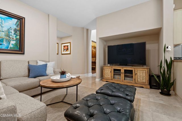 155 Concerto Drive, Oak Park, CA 91377