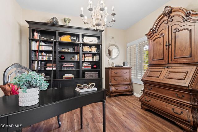 155 Concerto Drive, Oak Park, CA 91377