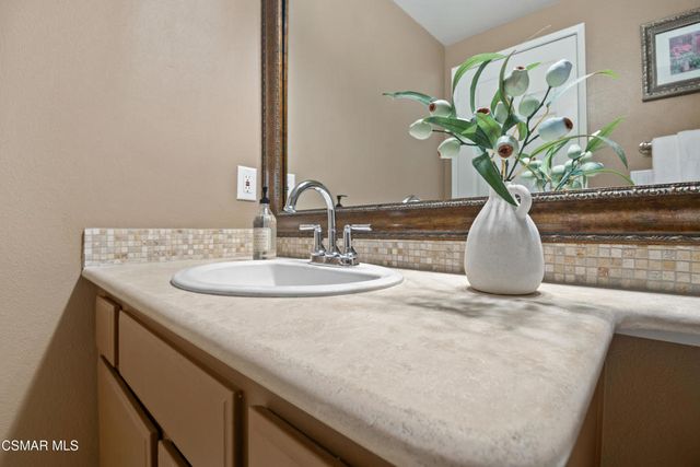 155 Concerto Drive, Oak Park, CA 91377