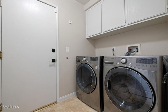 155 Concerto Drive, Oak Park, CA 91377