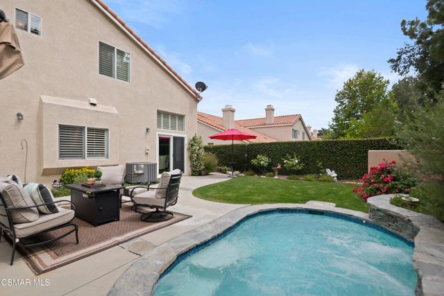 155 Concerto Drive, Oak Park, CA 91377