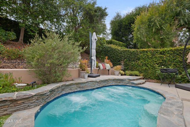 155 Concerto Drive, Oak Park, CA 91377