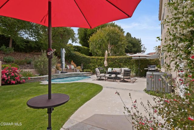 155 Concerto Drive, Oak Park, CA 91377