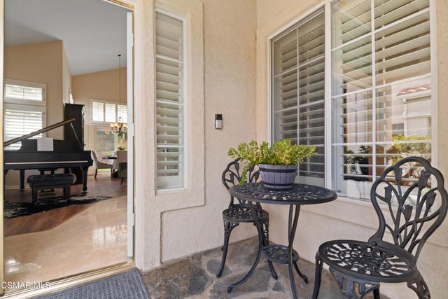 155 Concerto Drive, Oak Park, CA 91377