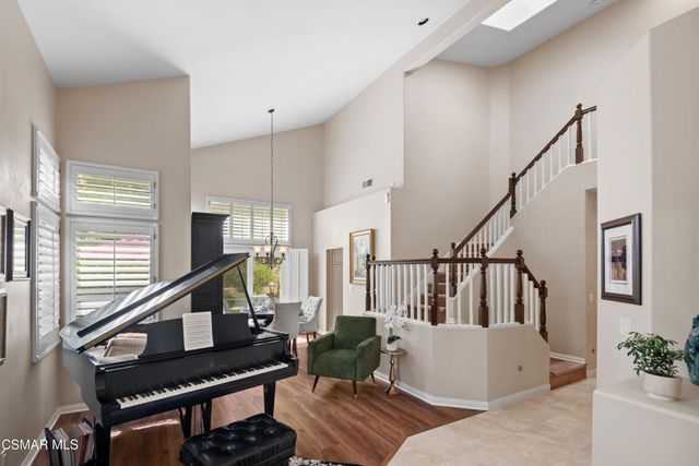 155 Concerto Drive, Oak Park, CA 91377