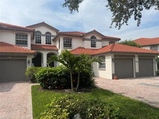 562 Laguna Royale BLVD 604, Naples, FL 34119