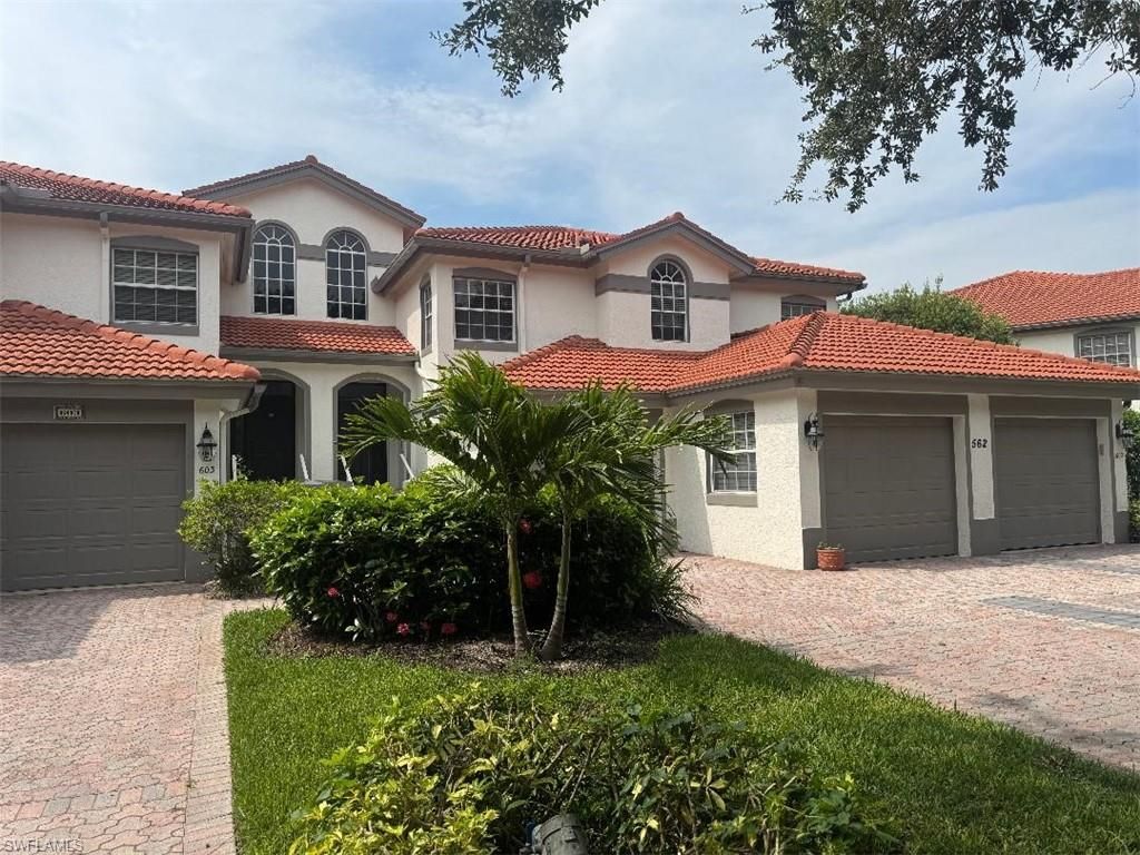 562 Laguna Royale BLVD 604, Naples, FL 34119