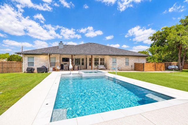 108 Kyle LN, Georgetown, TX 78633