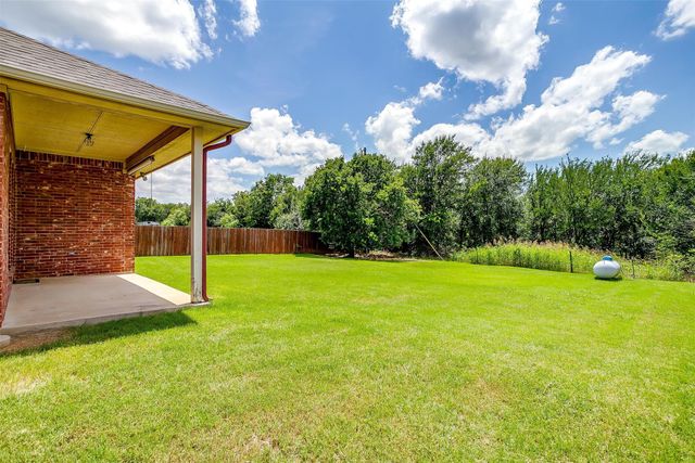 2311 Springhill Court, Mineral Wells, TX 76067