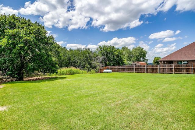 2311 Springhill Court, Mineral Wells, TX 76067