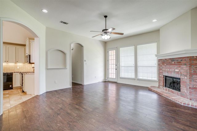 2311 Springhill Court, Mineral Wells, TX 76067