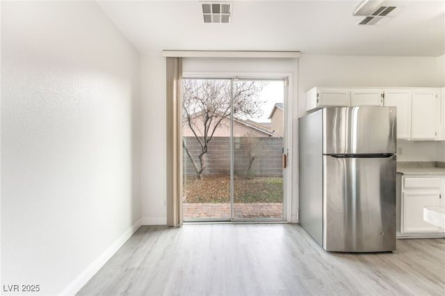 2520 Bottle Palm Court, Las Vegas, NV 89106