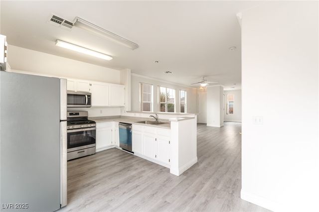 2520 Bottle Palm Court, Las Vegas, NV 89106