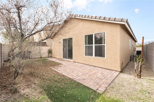 2520 Bottle Palm Court, Las Vegas, NV 89106