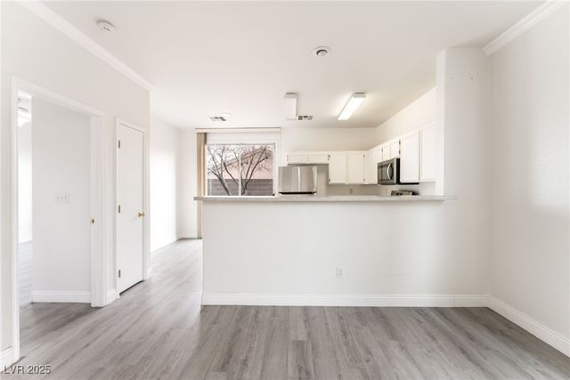 2520 Bottle Palm Court, Las Vegas, NV 89106