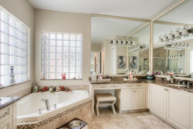 8986 Little Falls Way, Delray Beach, FL 33446