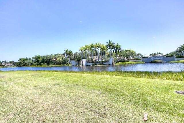 8986 Little Falls Way, Delray Beach, FL 33446