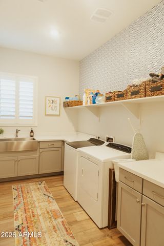 21112 E AQUARIUS Way, Queen Creek, AZ 85142