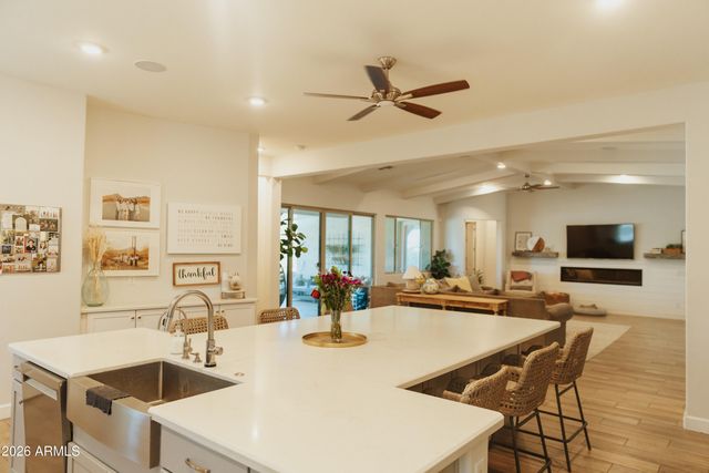 21112 E AQUARIUS Way, Queen Creek, AZ 85142