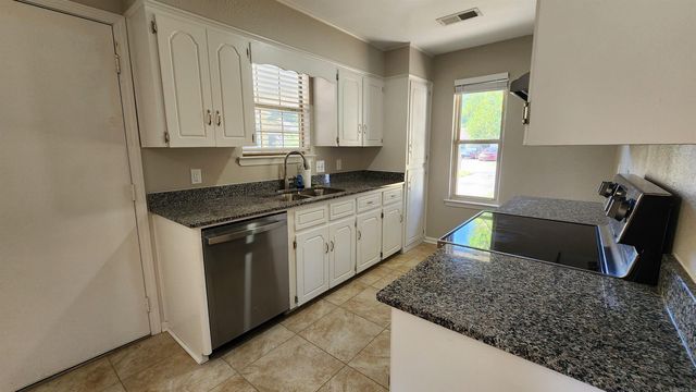 106 Bellevue Circle, Jacksonville, AR 72076