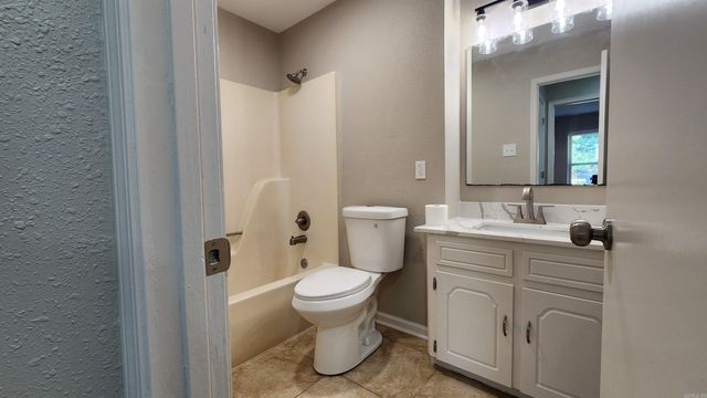 106 Bellevue Circle, Jacksonville, AR 72076